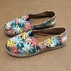 TOMS Girl's Floral Multi Giant Flowers Print/Rope Alpargata Flats Size Y5